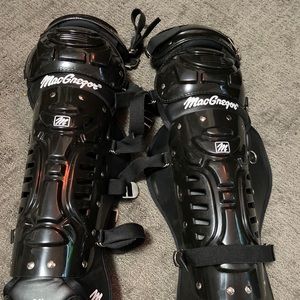MacGregor Adult Shin Guards